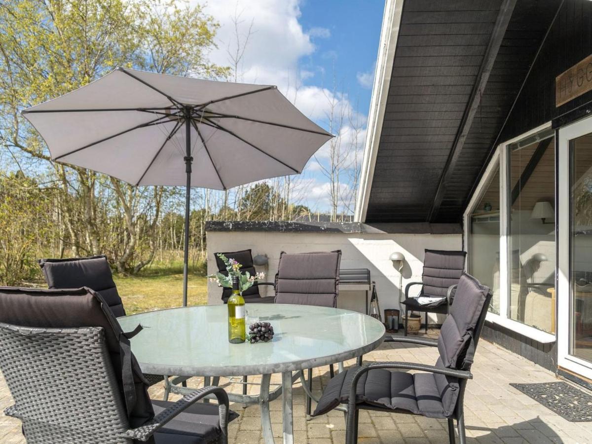 Holiday Home Arnfin - 160M From The Sea In Lolland- Falster And Mon By Interhome Rødby Exteriör bild